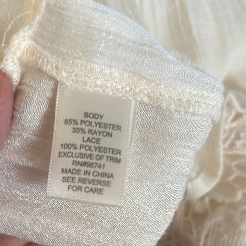 Y2K Cream Whimsigoth Witchy Top Sz S Crochet Detail Peek a Boo Neck Boho Cottage - Image 7