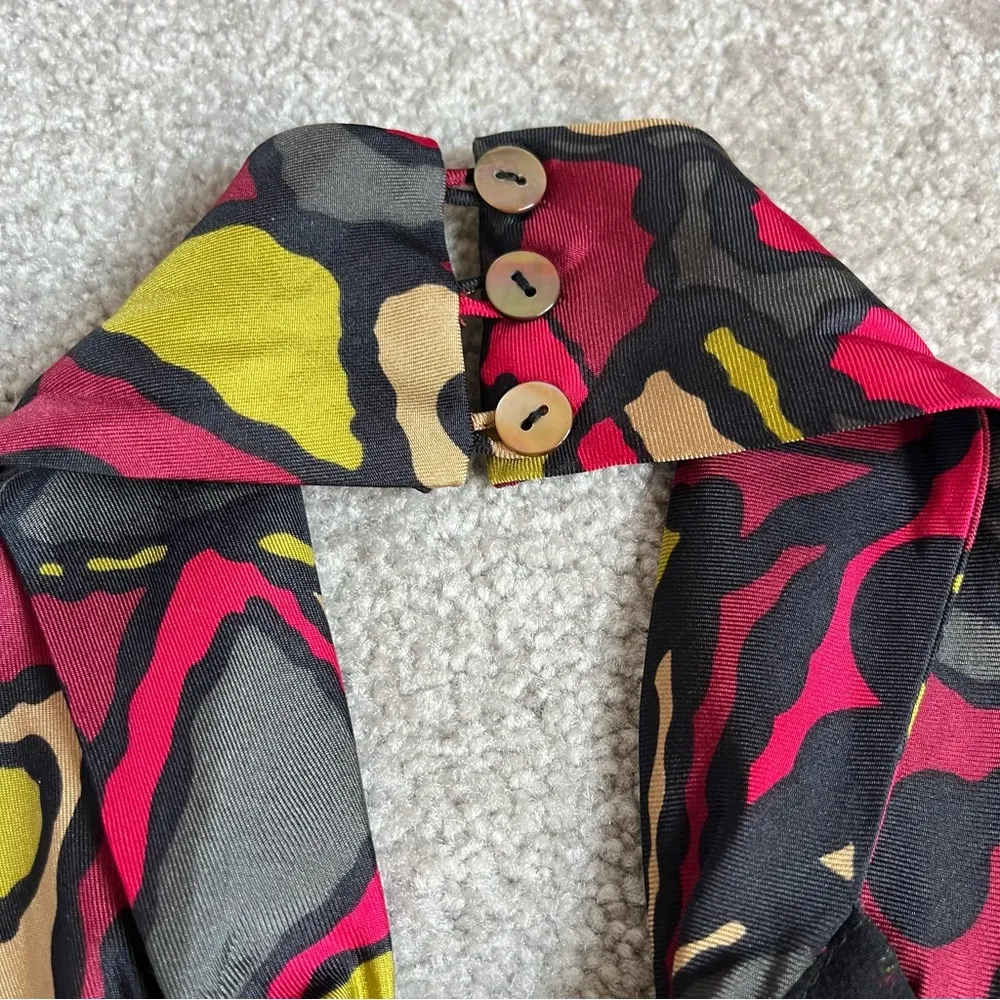 Trina Turk Butterfly Print Silk Twist Front Halter Top Blouse Sz 2 Groovy Retro - Image 7