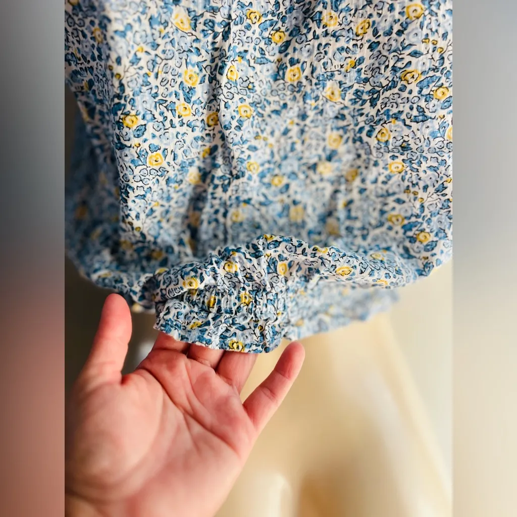 Universal Thread Women's Flutter Sleeveless Cropped Wrap Top size small - Image 8