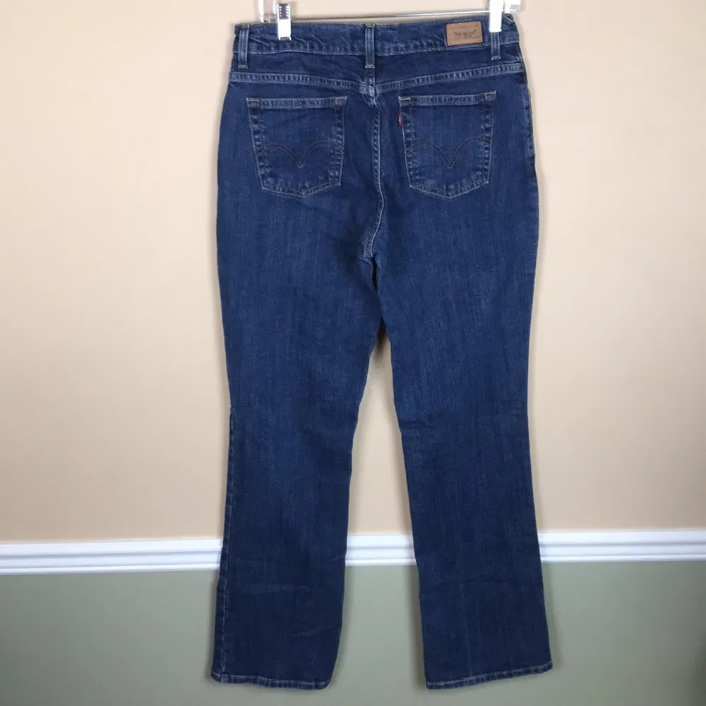 Levi’s Women’s 505 Jeans Relaxed Boot Cut Medium Wash Denim Sz 12 Long - Image 7