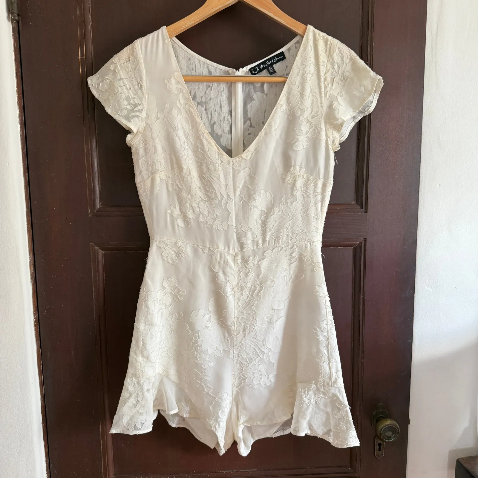 FOR LOVE AND LEMONS | White Pina Colada Floral Romper Size small - Image 2