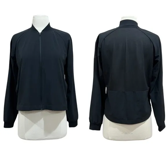 Nike  Black Dri Fit Mesh Cropped Jacket Size Medium - Image 2