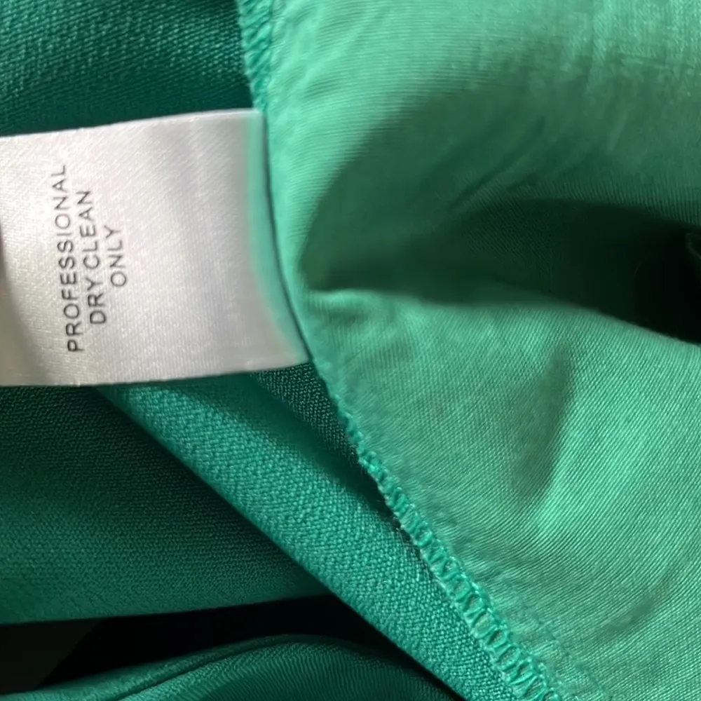 Jade Two Button HR 5' Short in Green size 12 nwt - Image 9