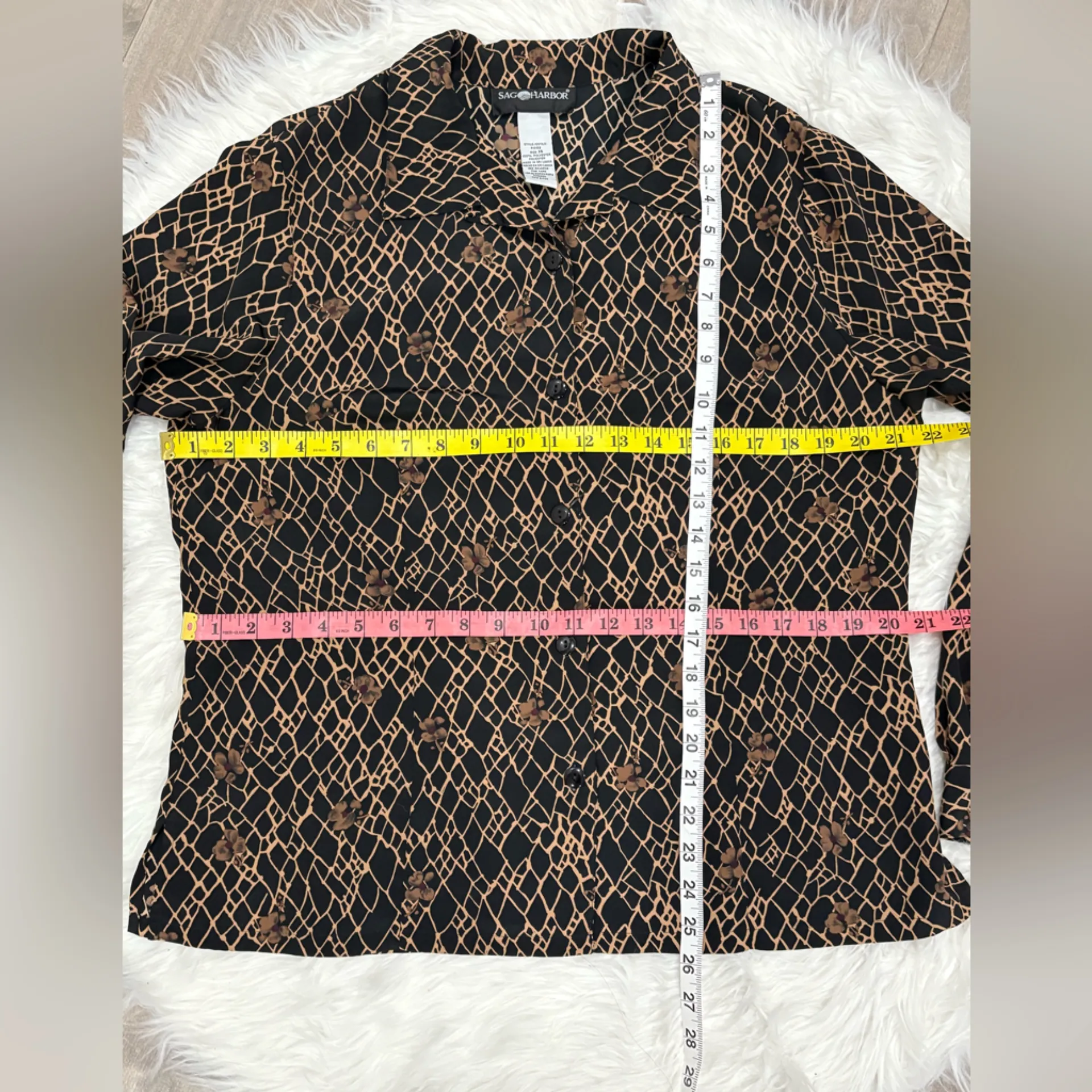 Sag Harbor  Black and Tan Patterned Blouse Size 14 - Image 3