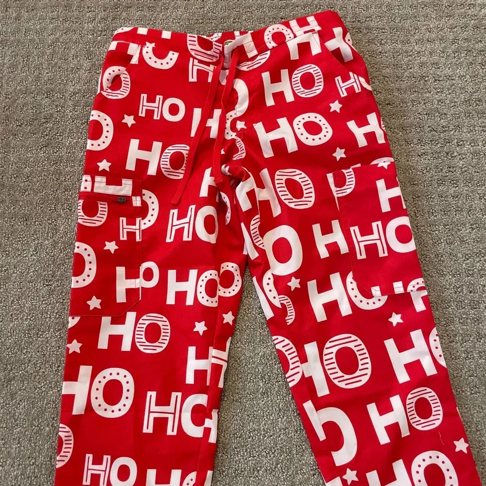 Tipsy Elves Red & White Ho Ho Ho Scrub Pants XS - Image 3