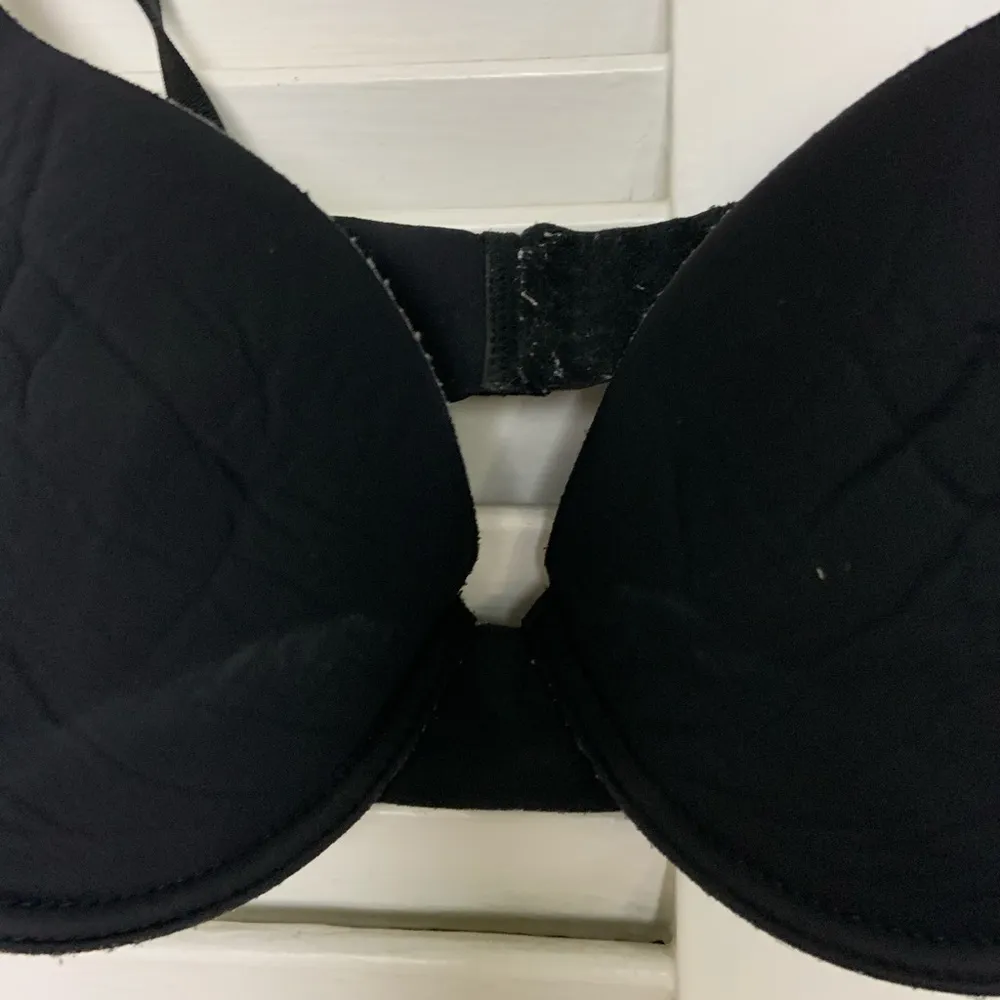 36C Vince Camuto Black Seamless underwire bra - Image 4