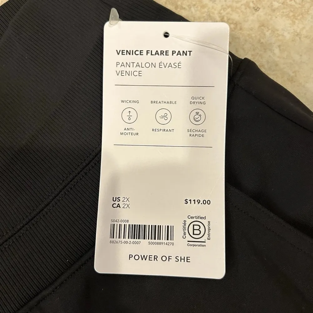 Athleta  Venice Flare Pant Black Zip Pockets Size 2X NWT $119 Plus Size Stretchy - Image 3