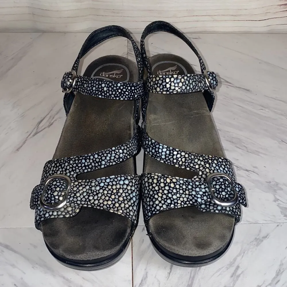 Dansko Sandi Shagreen Buckle Heel Strap Sandals Size 36 / 6 - Image 3