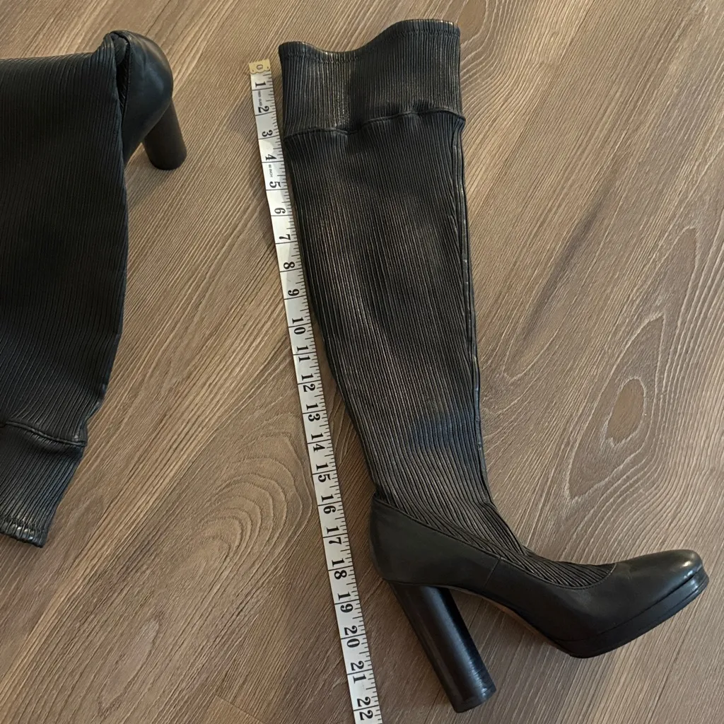 Vintage D&G black thigh high pleated leather platform boots - Image 7