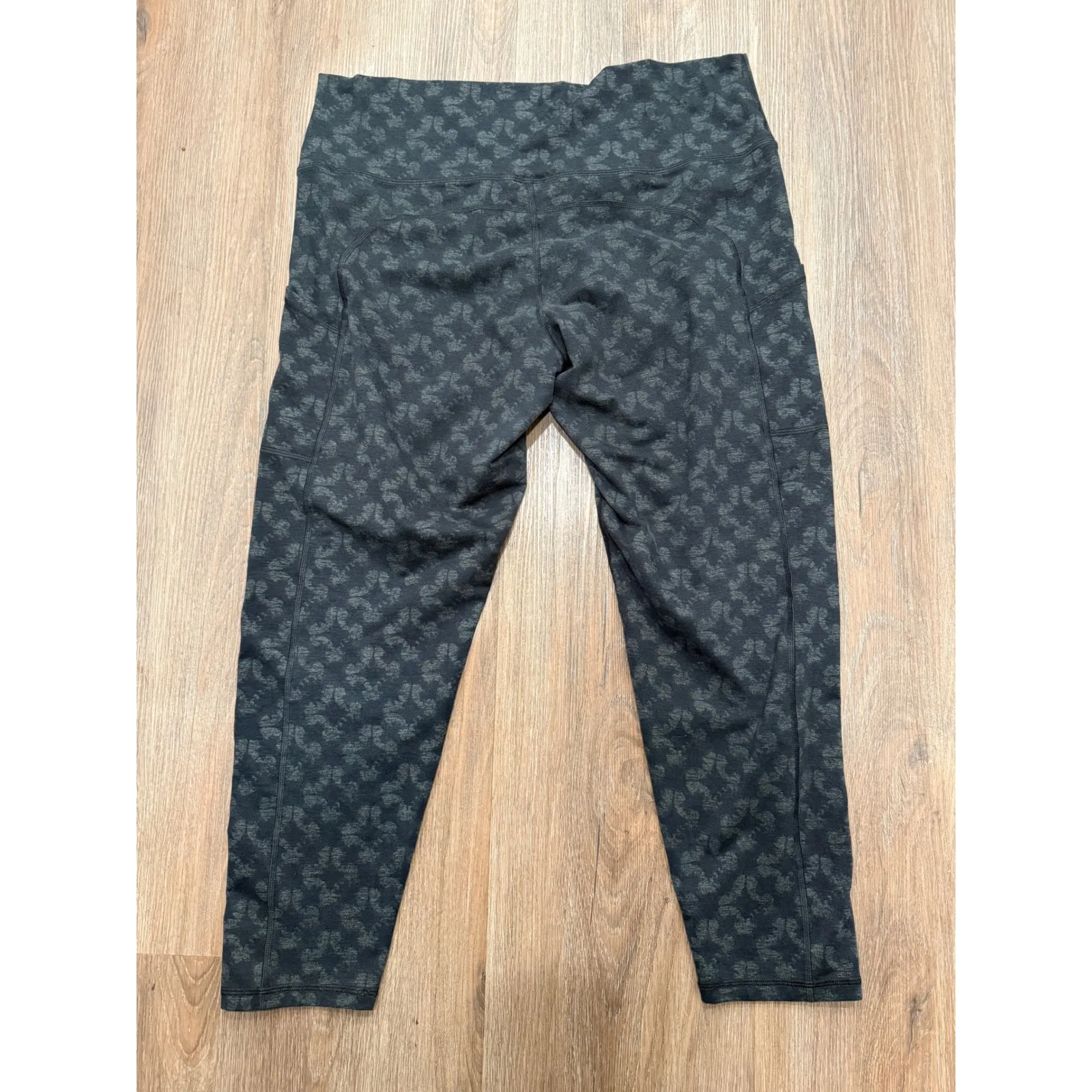 OFFLINE by Aerie‎ The Hugger High Waisted Leggings XXL Black Patterned Athletic - Image 2