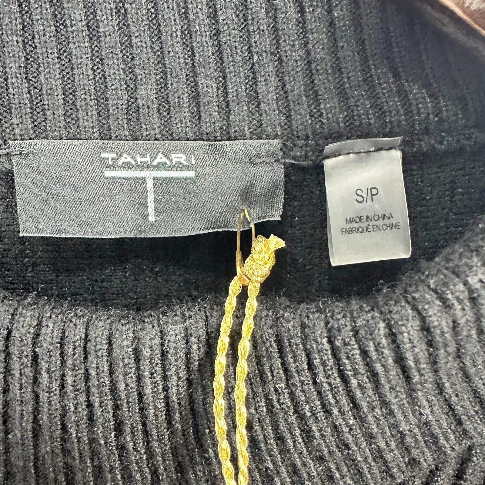 T Tahari Black Ribbed Button Shoulder Sweater S Minimalist Quiet Luxury Chic - Image 2