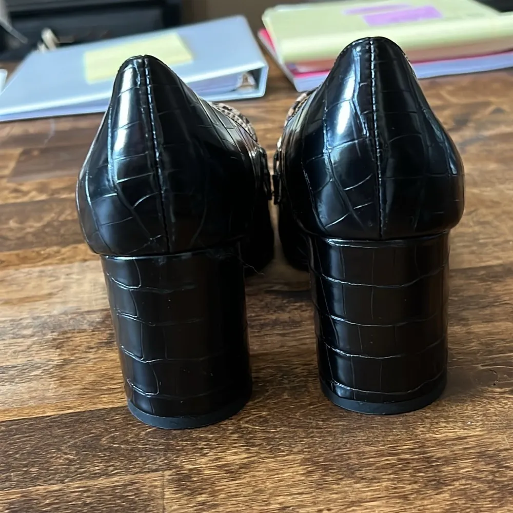 CROWN & IVY Scarlett Black Croc Embossed & Leopard Print Pumps Size 8.5 - Image 3