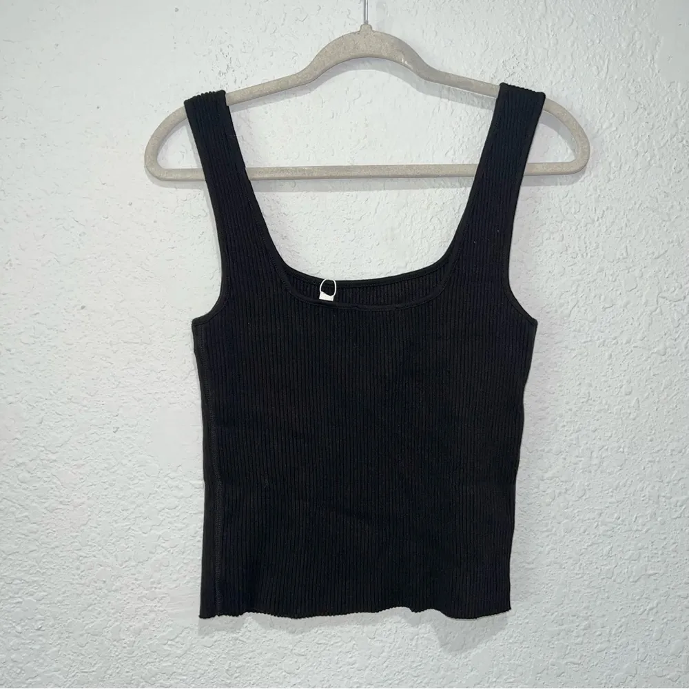 Vince. Ribbed Square Neck Tank in Black - Image 4