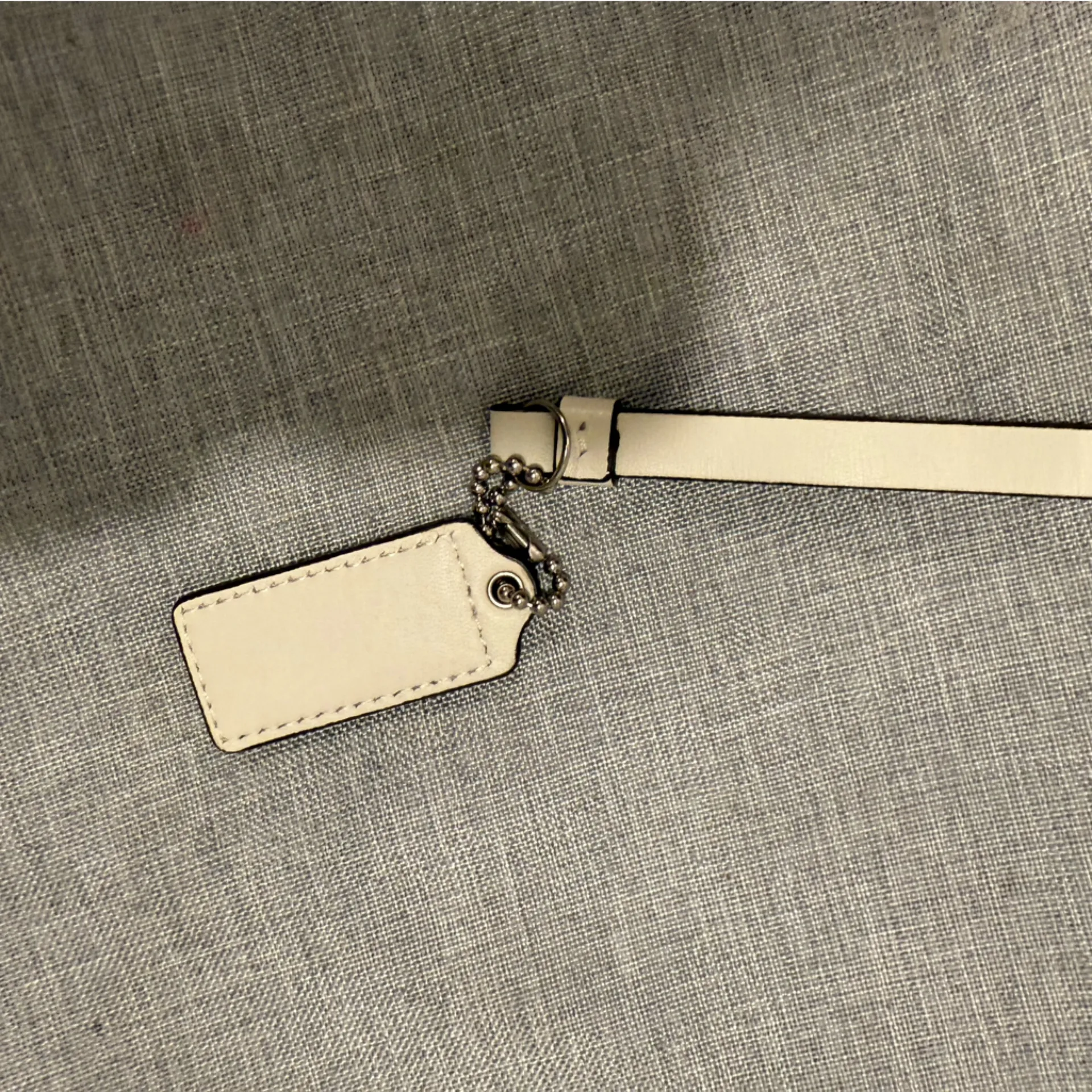 Coach White Leather hangtag - Image 2