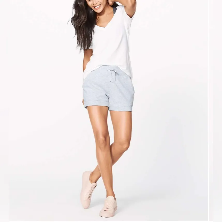 Rare Lululemon 2017 Retired Edition Warm Down Short (4”) Heathered Vapor | Sz 4 - Image 3