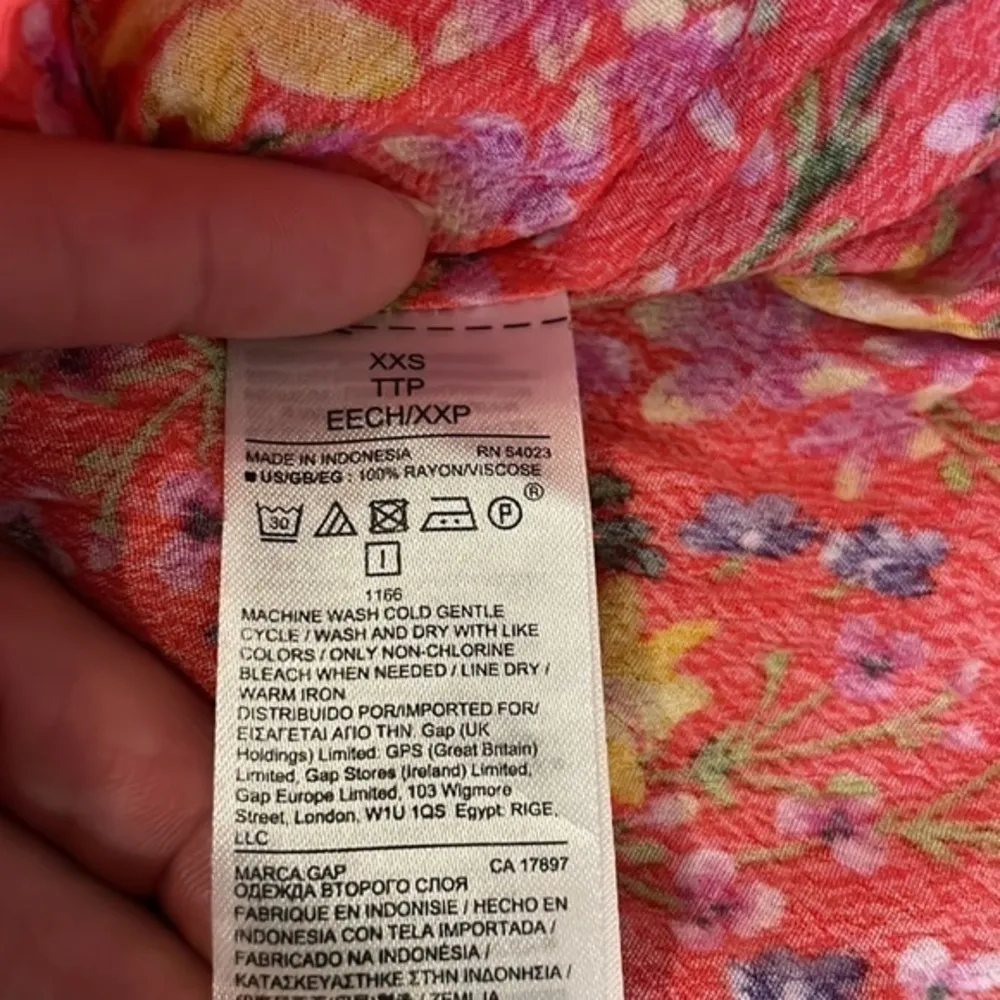 Gap Pink Floral Ruffle Wrap Skirt - Image 9