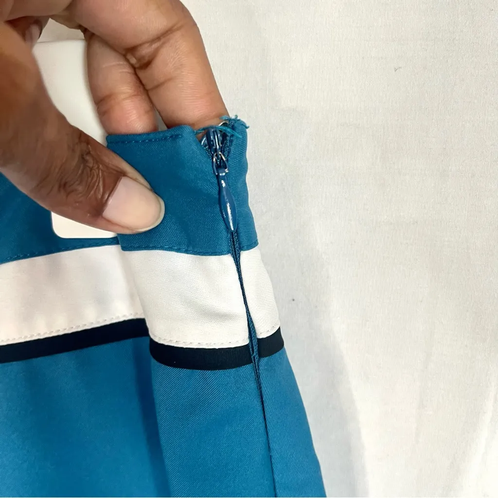 IZOD | Teal Golf Skort Sz 8 Blue - Image 2