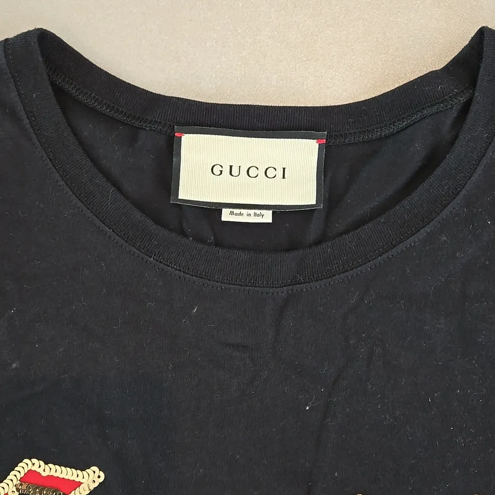 Gucci Black Eyes Sequin Short Sleeves - Image 5