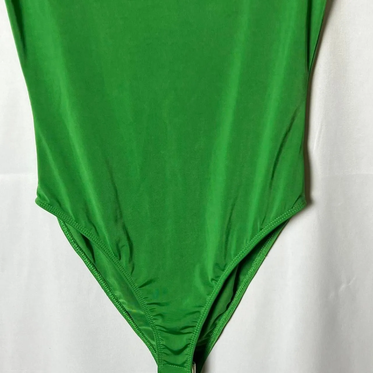 NWT Lulus Green Square Neck Short Sleeve Bodysuit (Size S) - Image 4
