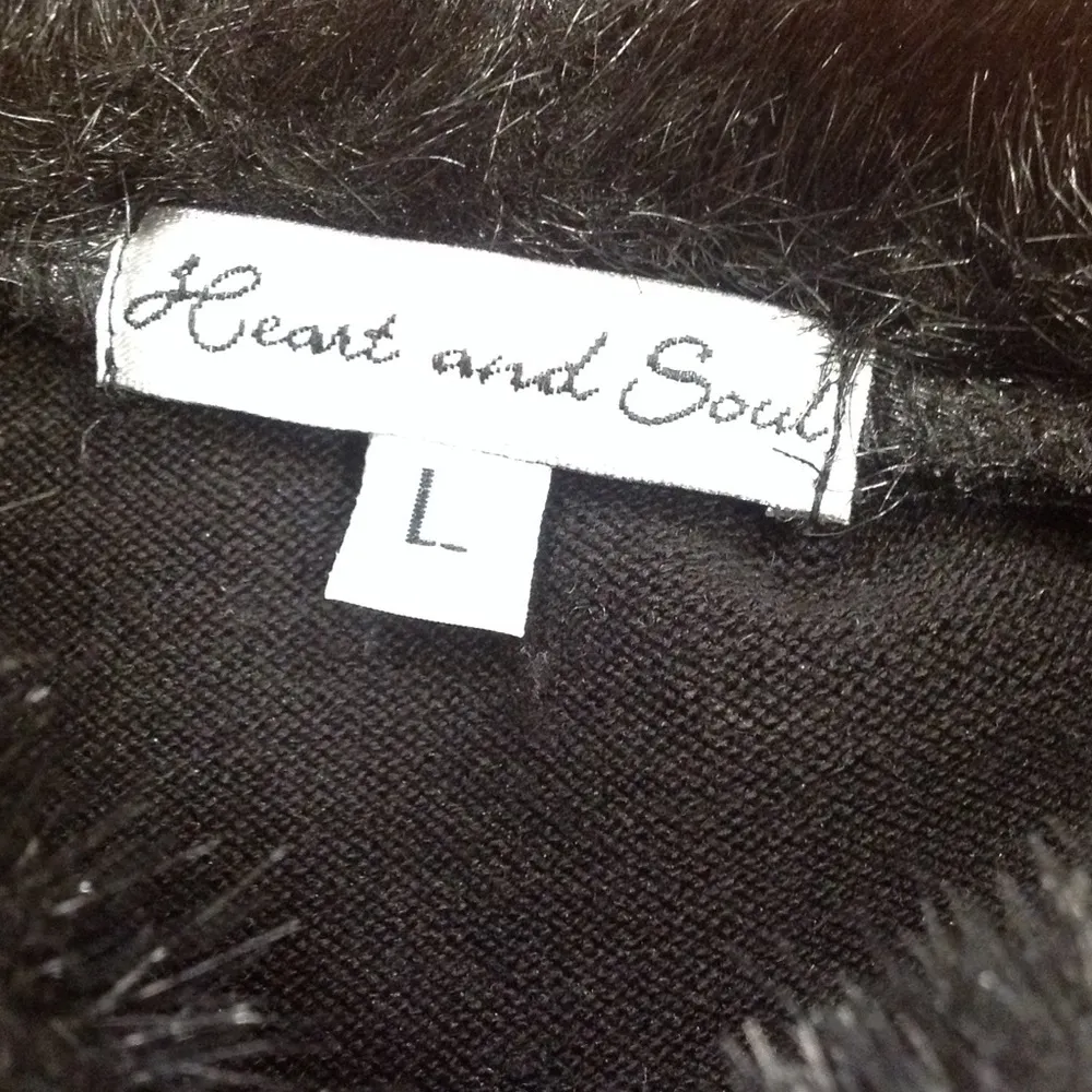 Heart and Soul Sweater dress with faux fur collar Size L - Image 2