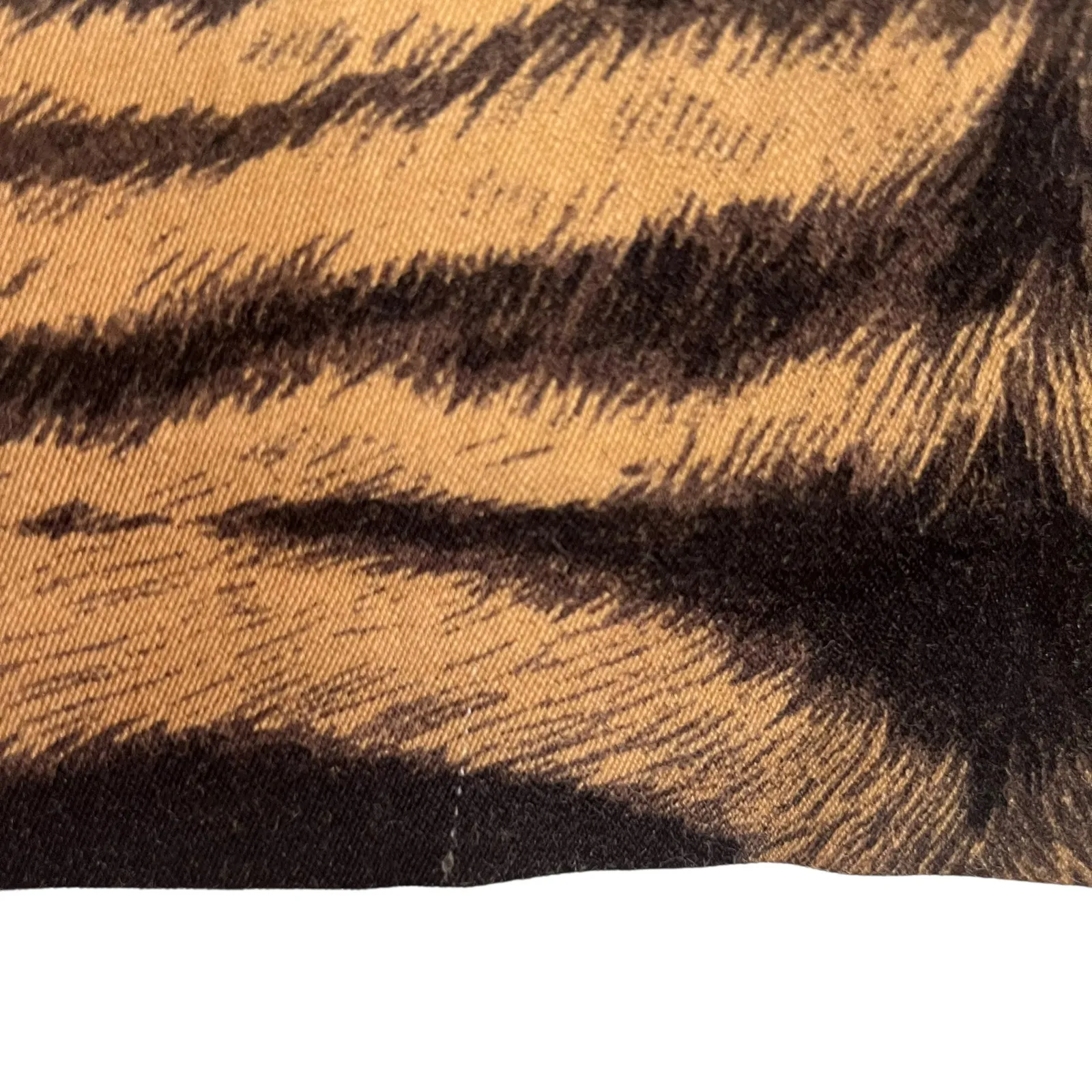 Moschino Cheap and Chic Tan Black Tiger Print Pencil Skirt – Size 8 (IT 42) - Image 11