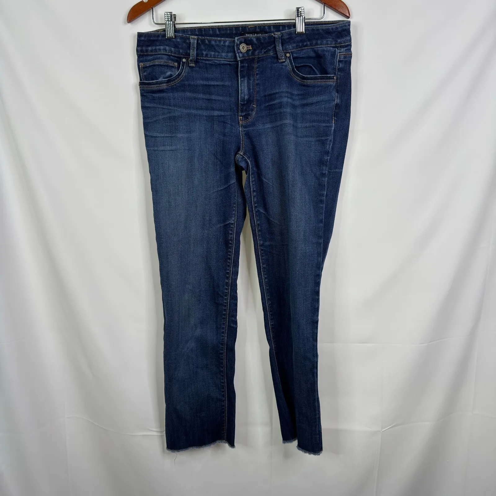 White House Black Market Slim Crop Jeans Dark Wash Size 10 Raw Hem - Image 8