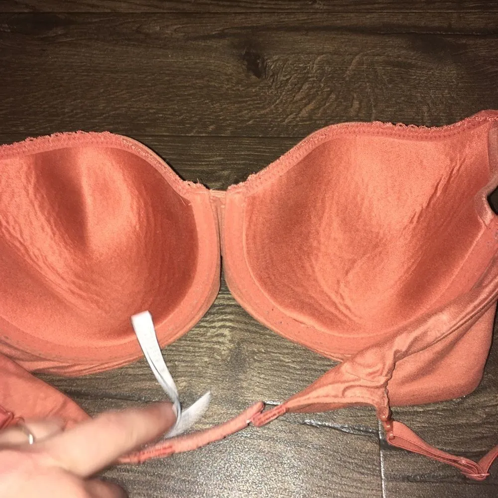 Victoria’s Secret 32DD soft lined Demi bra - Image 4