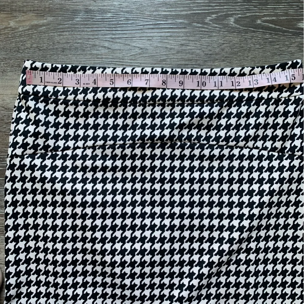 Michael Kors Black & White Houndstooth Pencil Skirt 10 - Image 4