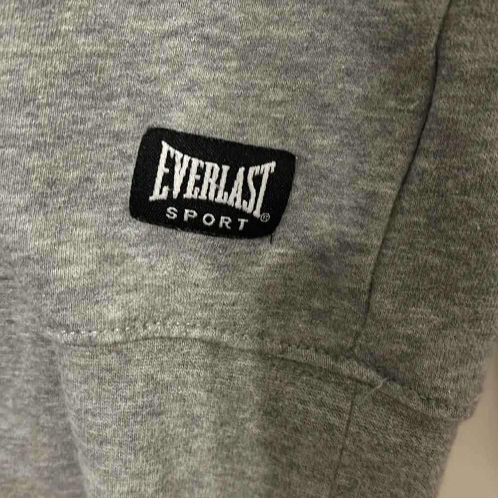 Everlast Sport Grey Sweatshirt - Image 2