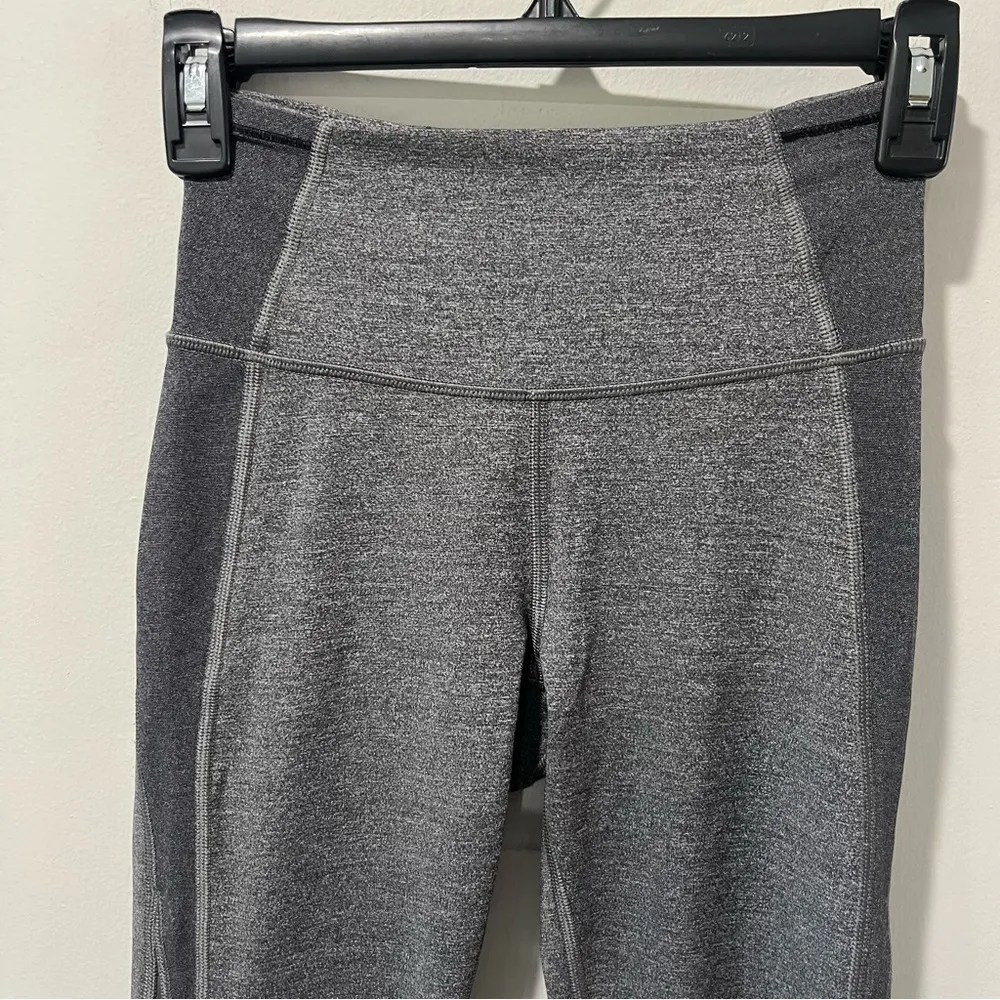 Lululemon Hit It Crop Leggings Womens 4 Carbon Gray Pockets Cropped Active - Image 4