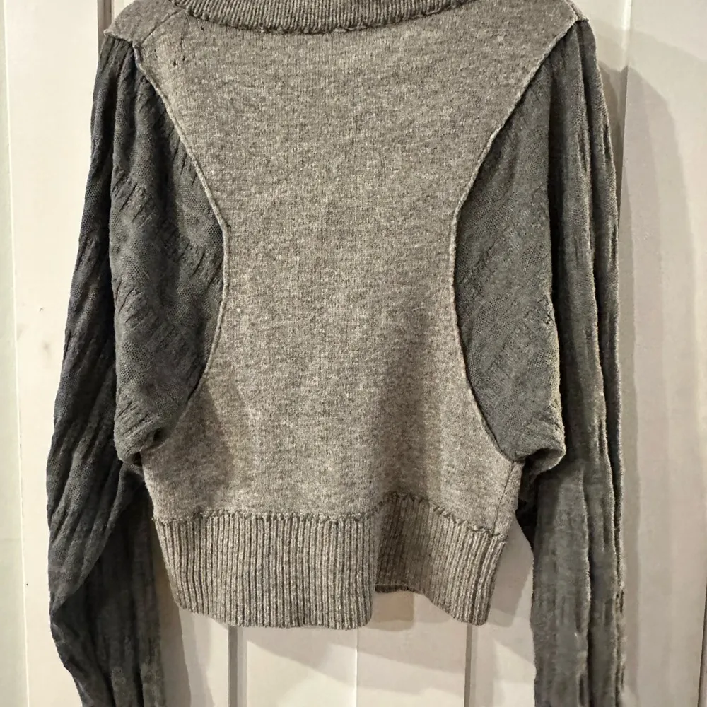 RARE super cool Free People sweater - Image 10