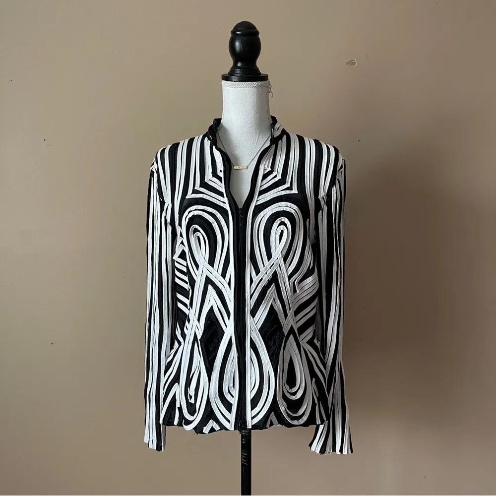 OBSTINEE | Black & White Mesh Geometric 3D Jacket Sz 14 - Image 2