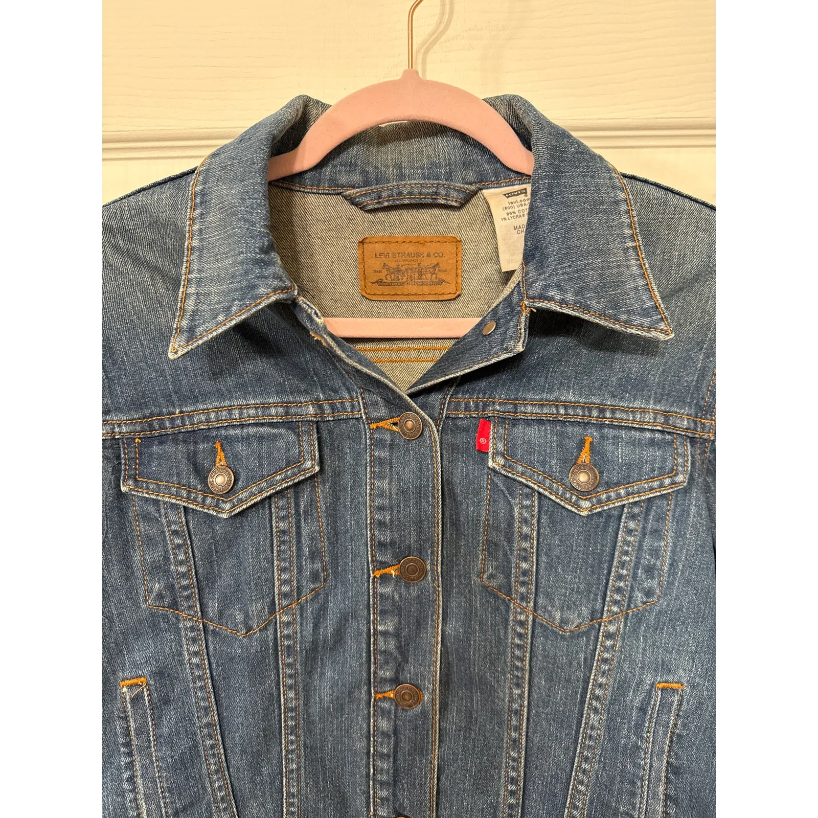Levi’s 2 Pocket Blue Denim Stretch Blank Red Tab Trucker Jacket, M - Image 2