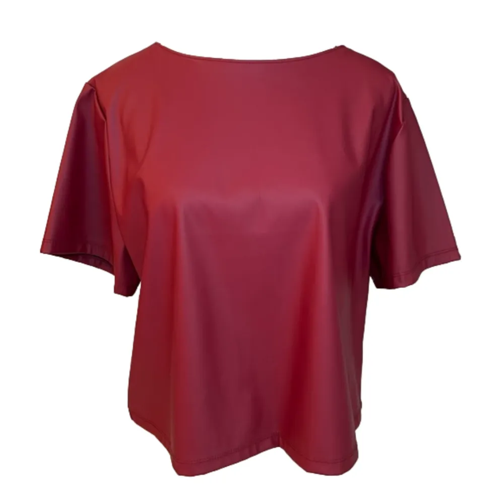 Zenana deep red faux leather short sleeved shirt, NEW without tags, size M - Image 2
