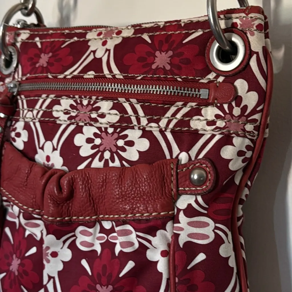 Fossil Red Floral Canvas Leather Crossbody‎ Bag Adjustable Strap Silver Hardware - Image 4