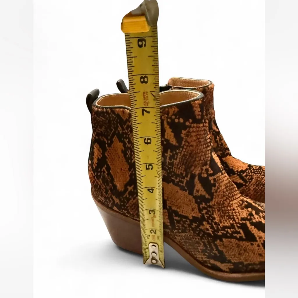 Sofft Tan and Black Snake Print Ankle Boots Brown Size 8 - Image 5