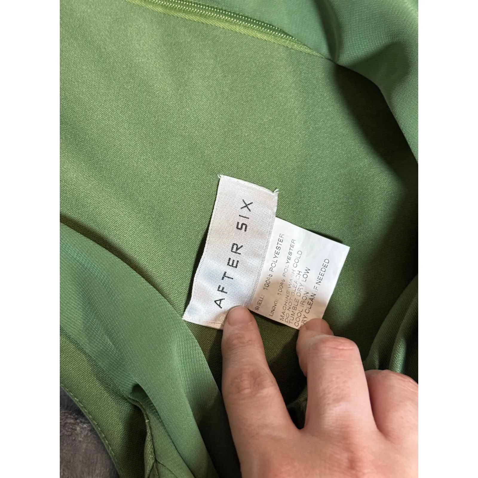 NWT After Six Deep V-Neck‎ Chiffon Maxi Dress Vineyard Green Size 8 R FLAW - Image 5