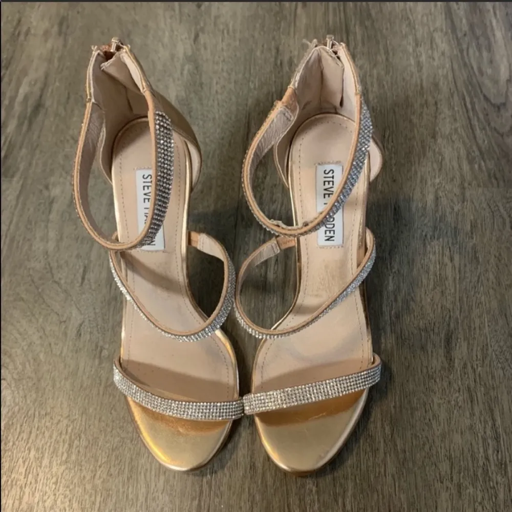 Steve Madden pink rose gold rhinestone heels - Image 3
