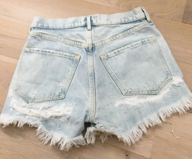 AGOLDE Cutoff Denim Shorts  - Image 2
