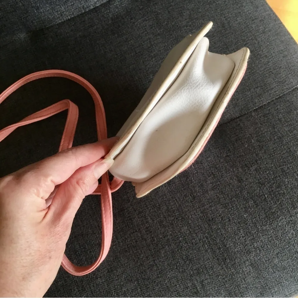 Vintage Sparkly Cupcake Crossbody Purse, White, Pink, Blue Pink - Image 7