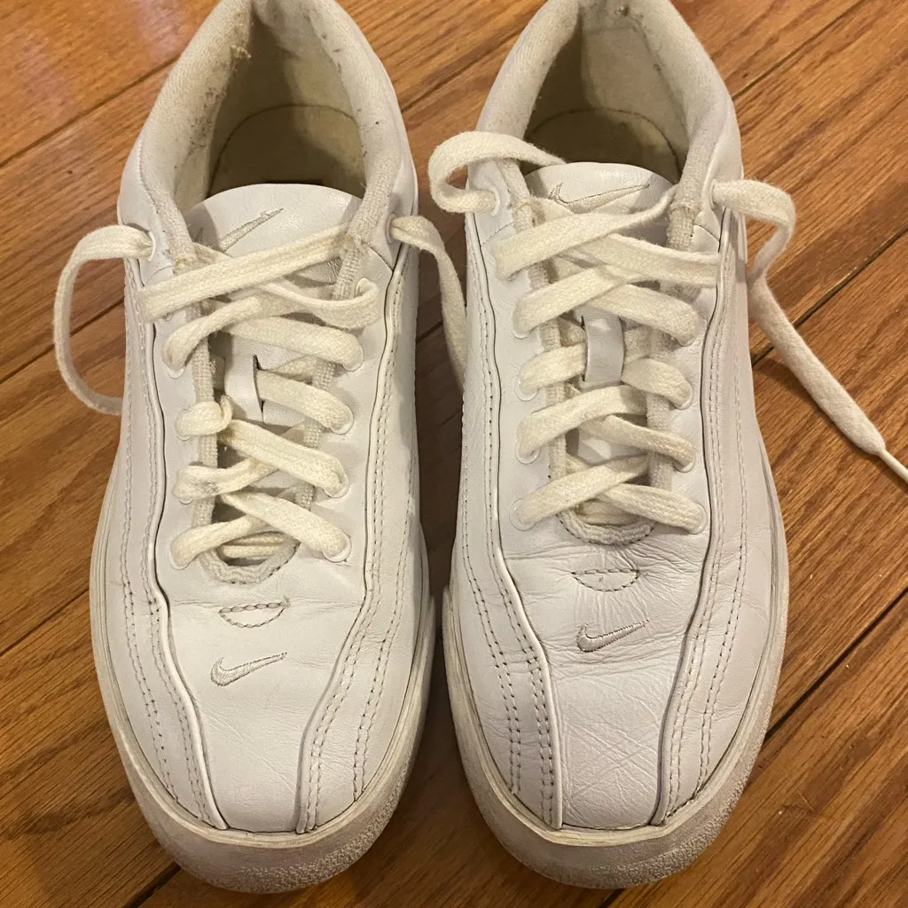 Womens VTG 2003 Nike Challenge Court White Leather Tennis‎ Shoes 143010-111 7.5 - Image 2