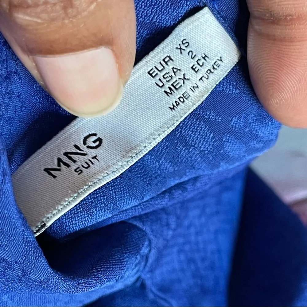 MANGO | Blue Reptile Print Bat Sleeve Button Down Blouse Sz 2 - Image 7