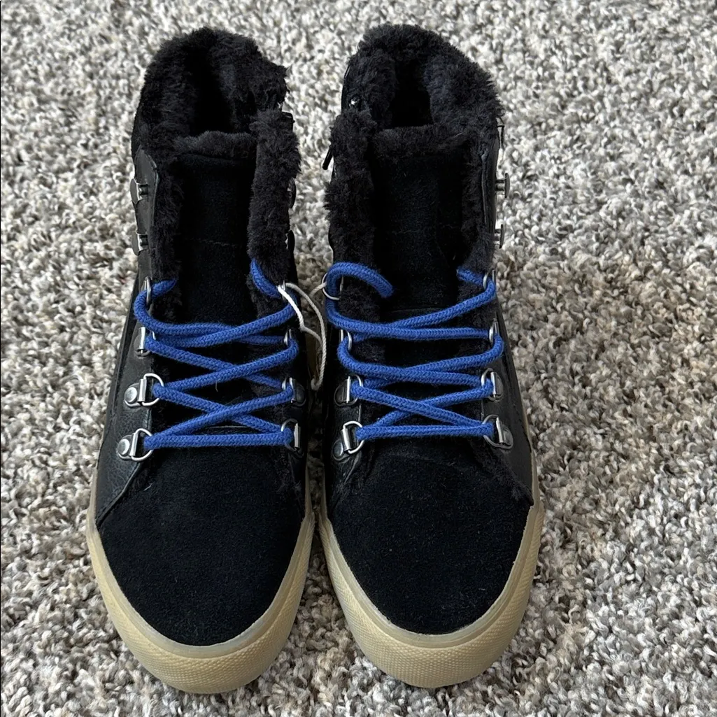 American Eagle Outfitters High Top Sneakers - Image 5