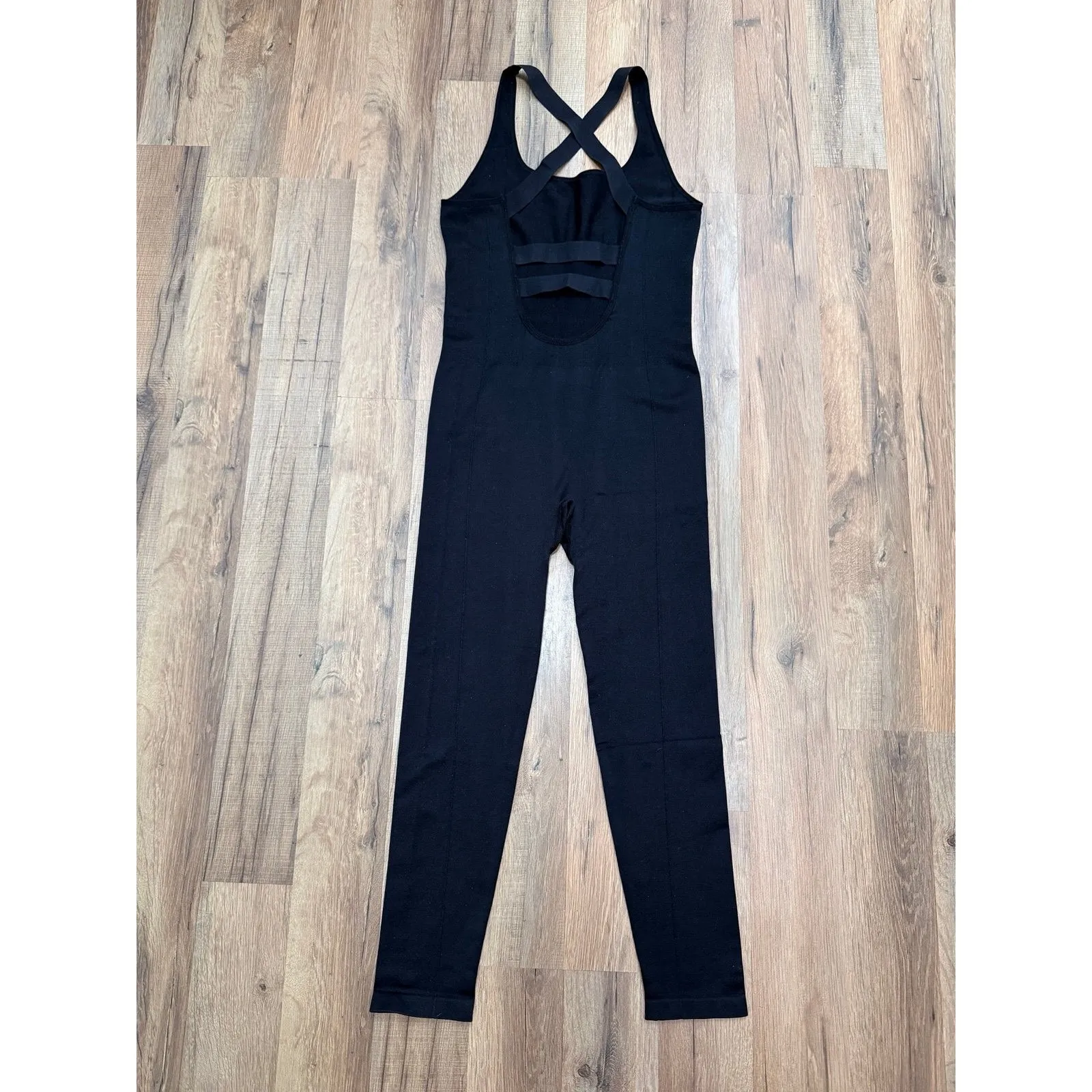 Seamless Black Compression Bodysuit Jumpsuit Criss Cross Back M‎ Size M - Image 2