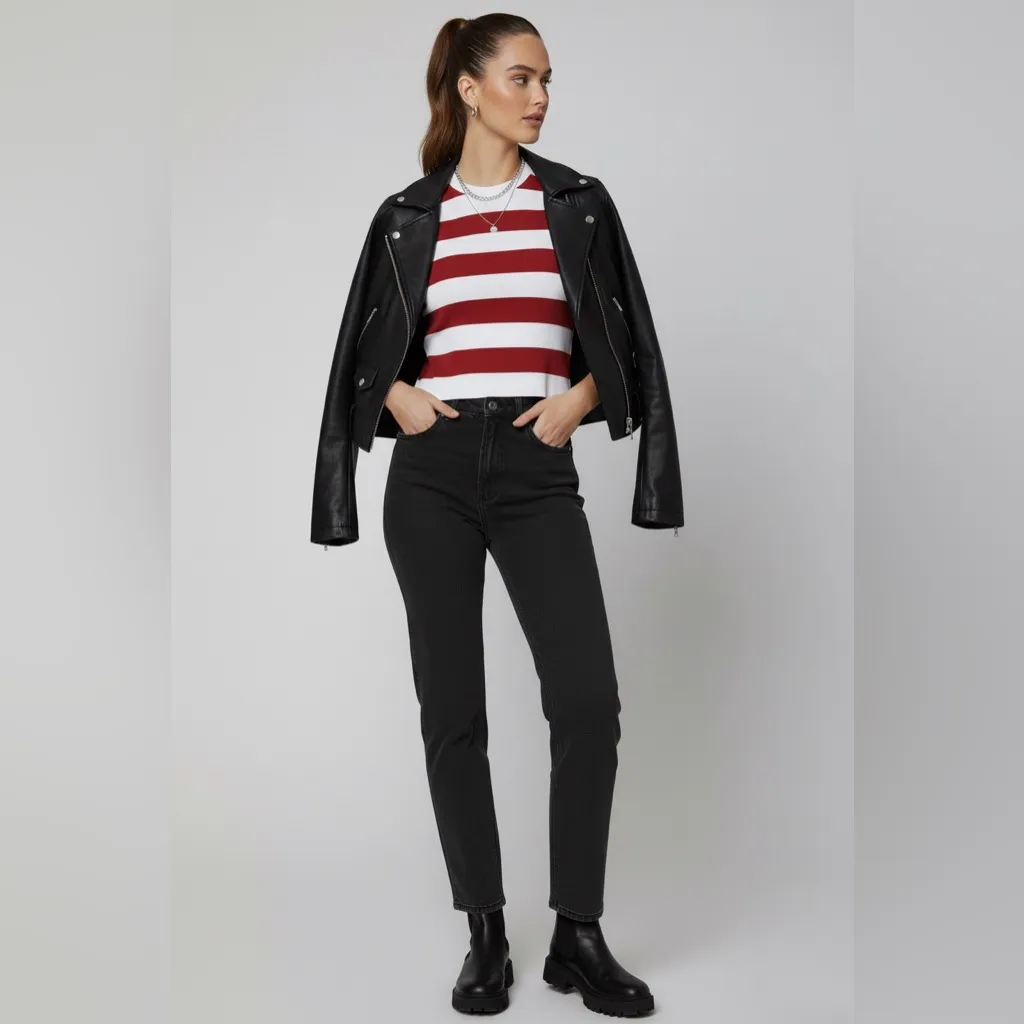 Eye Candy NWT Striped Knit Tank Top Red White Sleeveless Seamless Crop Size S/M - Image 3