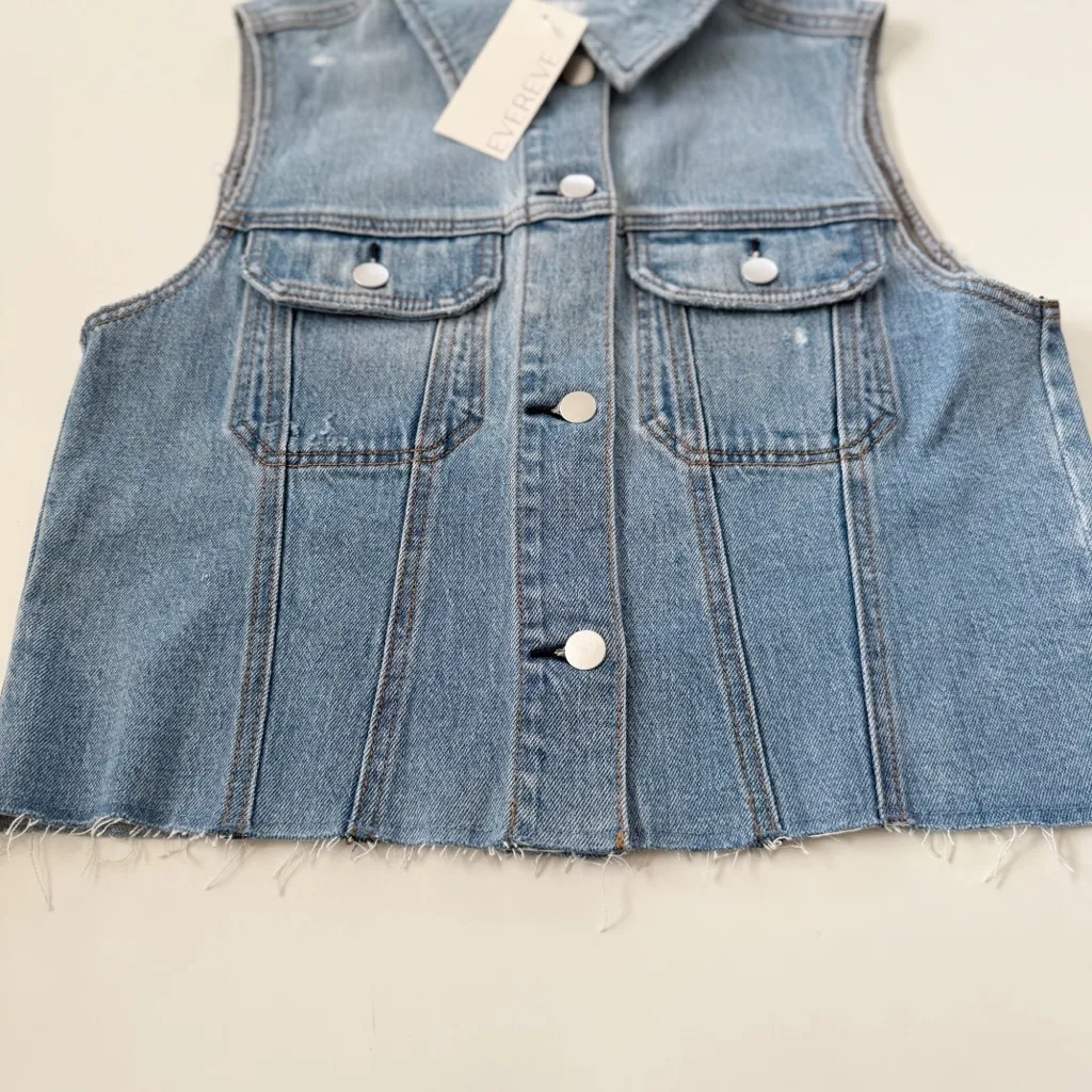 NWT Evereve Robbie Denim Vest Size small - Image 4