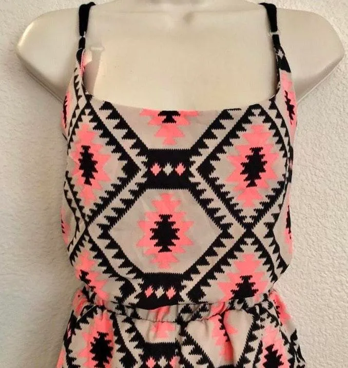Like new Aztec print  romper. - Image 3