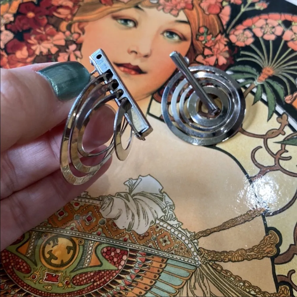 Vintage 1980s Geometric Earrings - Image 5