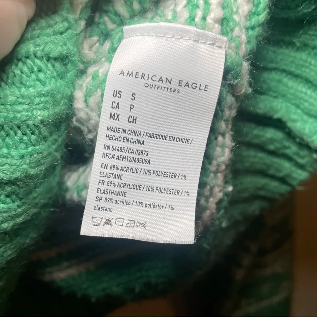 American Eagle Fair Isle Snowdrift Sweater Green Women's Size Small - Image 5