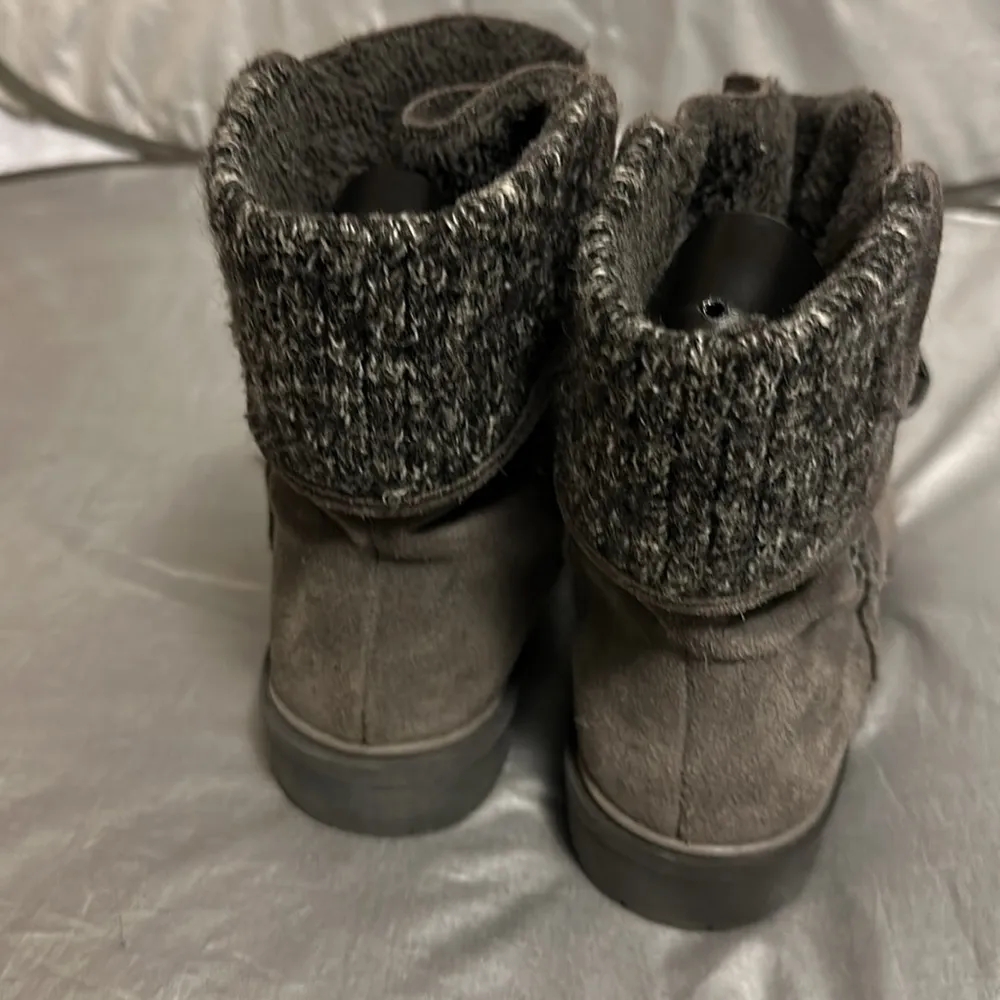 Beartraps waterproof boots women’s size 7.5 Gray - Image 4